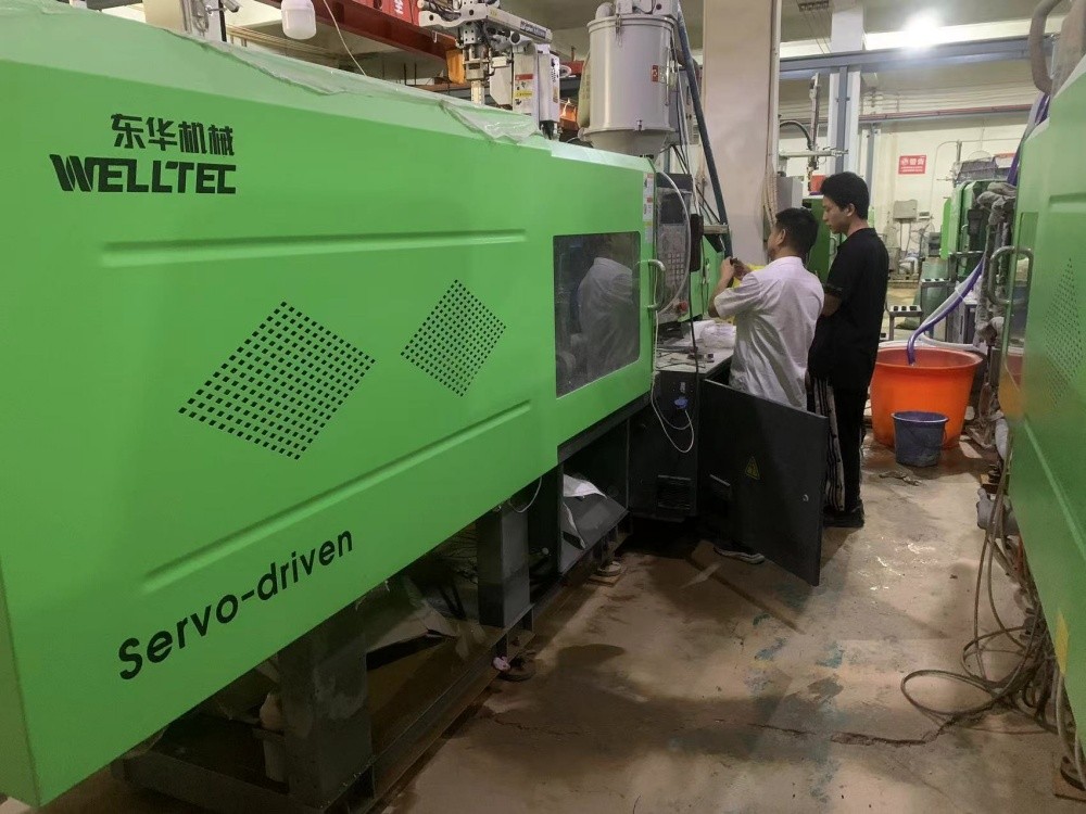 風(fēng)雨同舟，東華公司全力搶修設(shè)備助力客戶恢復(fù)生產(chǎn)